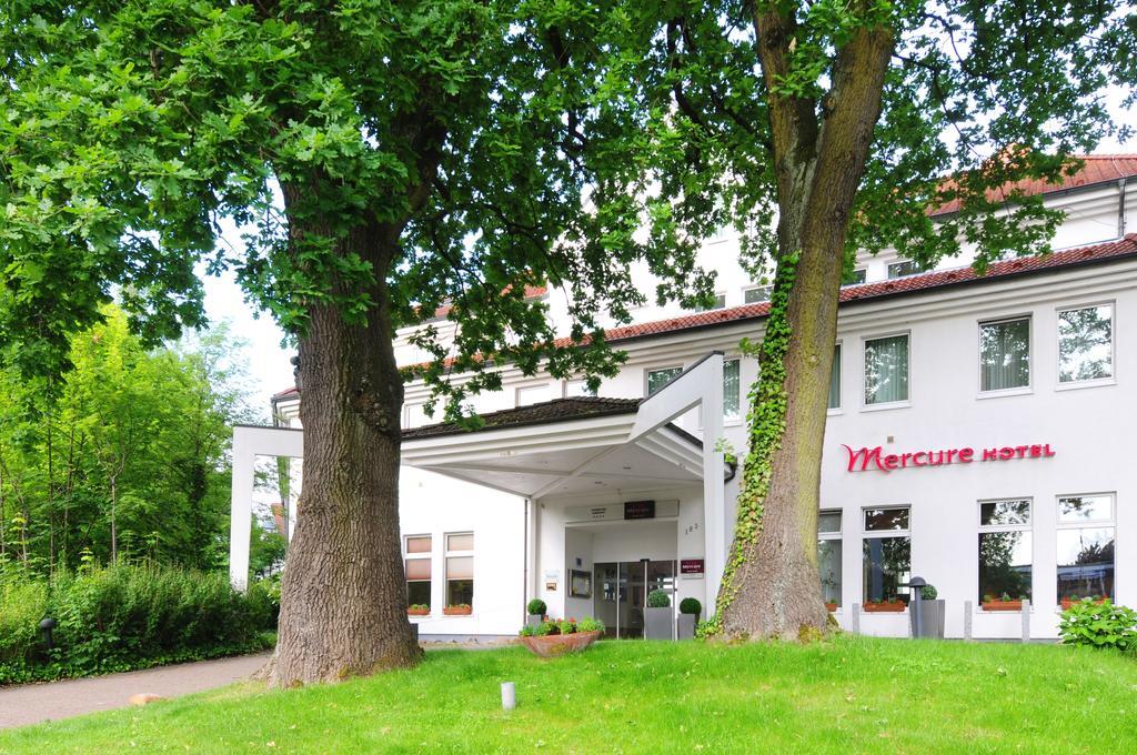 Leonardo Hotel Hamburg Airport Exterior foto